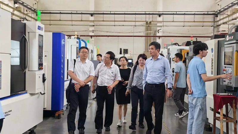 如何从源头保障设备保养效果：选择专业公司的关键因素